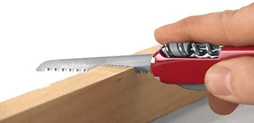 Victorinox Forester pjūklo naudojimas