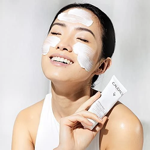 "Caudalie Vinoperfect" glikolio pilingo kaukė 75ml