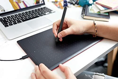 Grafinė planšetė Wacom One M CTL-672 su pieštuku