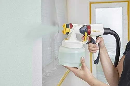 Dažų purkštuvas Wagner W 450 purškimo procese