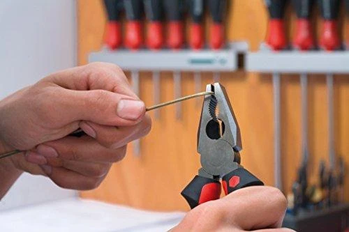 Pramoninės kombinuotos replės Industrial su „DynamicJoint®“ ir „OptiGrip“ WIHA (180 mm)