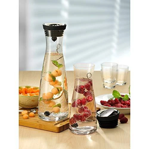 WMF Vanduo dekanteris su CloseUp kamščiu, 1,5L, Juodas,