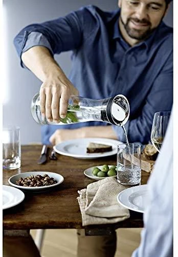 WMF Vanduo dekanteris su CloseUp kamščiu, 1,5L, Juodas,