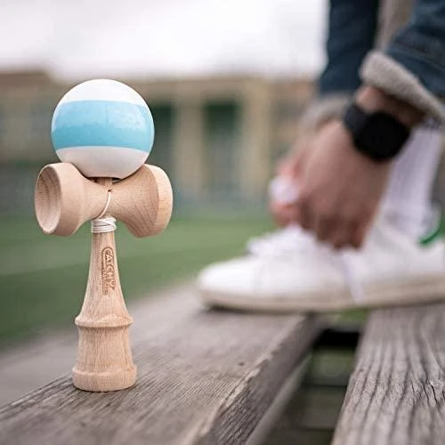 Yoyo Kendama žaislas, medinis/raudonas