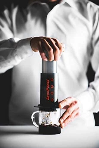 Kavos spaudimo aparatas AeroPress