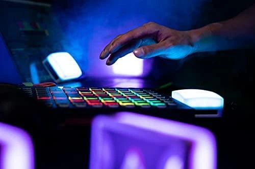 Aputure MC RGBWW LED lemputė