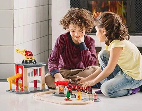 BRIO RAILWAY gaisrininkų rinkinys, 33815000