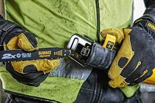 DeWalt akumuliatorinis tiesinis pjūklas DCS380N-XJ be akumuliatoriaus ir kroviklio