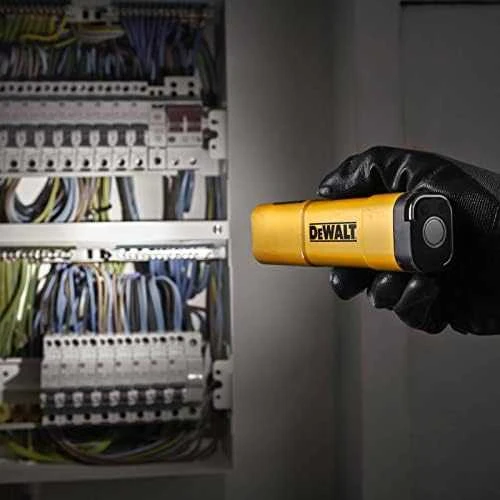 Prožektorius DeWalt DCL183-XJ; LED; 400 lm; 3,6 V; 1x3,0 Ah akum.