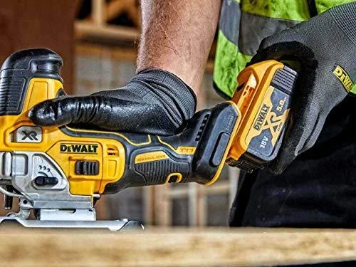 DEWALT akumuliatorinis siaurapjūklis DCS335NT 18V be akumuliatoriaus ir kroviklio su lagaminu TSTAK