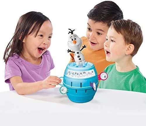 Tomy Toms Žaidimas Olaf's Barrel Pop Up