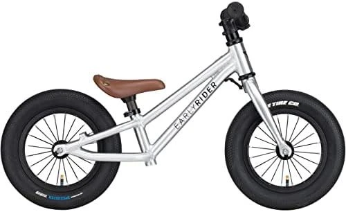 Early Rider Charger 12 balansinis dviratis šone