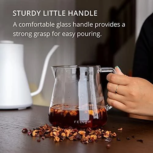 „Fellow Fellow Mighty Small Glass Carafe“ – rūkyto stiklo serveris