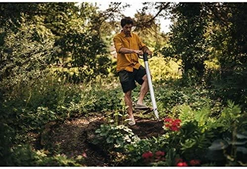 Fiskars Xact sodintuvas darbui stovint (1057077)