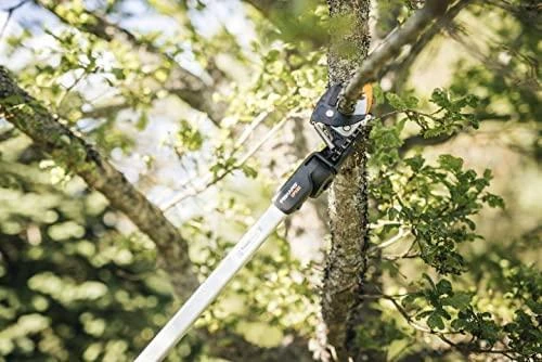 Fiskars Šakų genėtuvas UPX82