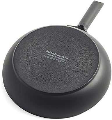 KitchenAid - Klasikinė kaltinė keptuvė - juoda - 28 cm