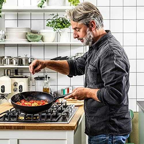 KitchenAid - Klasikinė kaltinė voko keptuvė - juoda - 28 cm