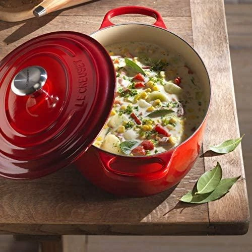 Puodas LeCreuset Signature 29 cm, raudonas