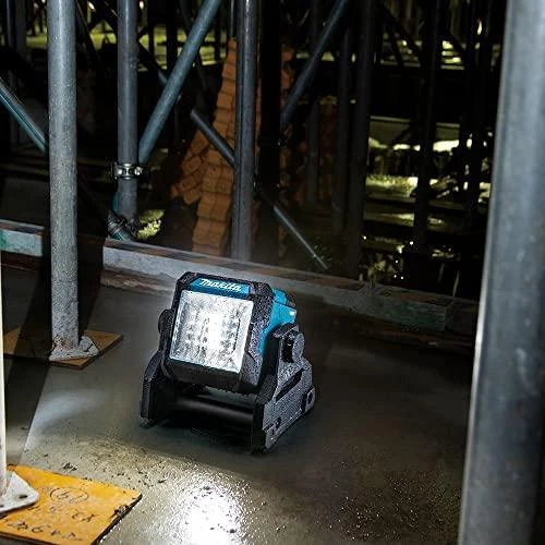Makita Akumuliatorinis XGT® prožektorius ML003G