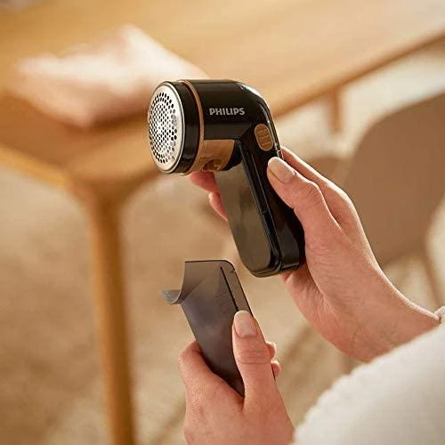 Philips Fabric Shaver GC026/80 Pašalina audinio tabletes Tinka visiems drabužiams 2 Philips AA baterijos, įskaitant