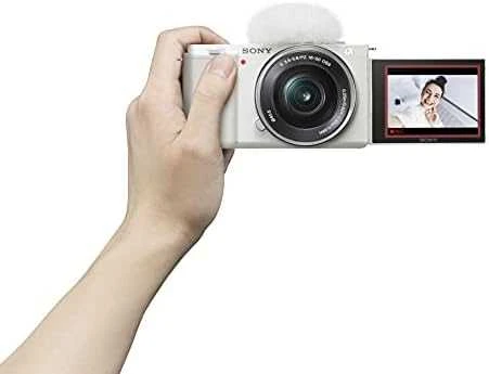 Sony ZV-E10 + 16-50mm OSS (Baltas)