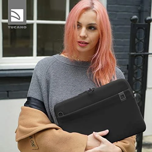„Tucano Top Second“ dėklas, skirtas „Macbook Pro 13“ (M2/M1/2022–2016) ir „Macbook Air 13“ (M3/M2/2024–2018) kompiuteriams, juodas
