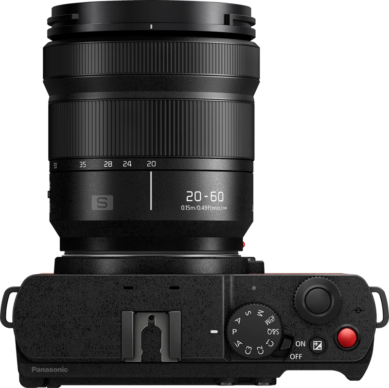 Panasonic Lumix DC-S9K + LUMIX S 20-60mm / F3.5-5.6 (Crimson Raudona)