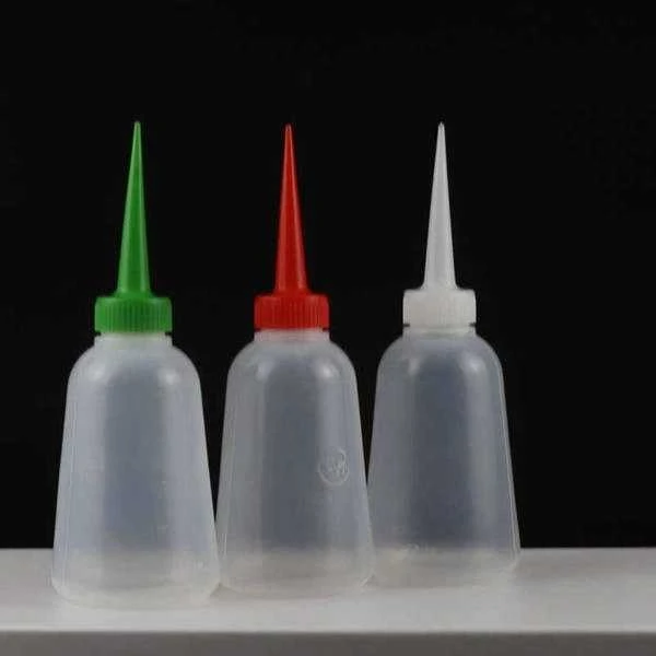 100 ml talpos buteliukai su spalvotais aplikatoriais