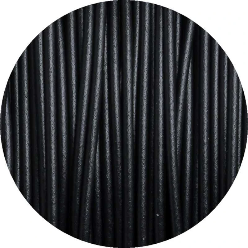Juodas Fiberlogy Matte PET-G siūlas iš arti