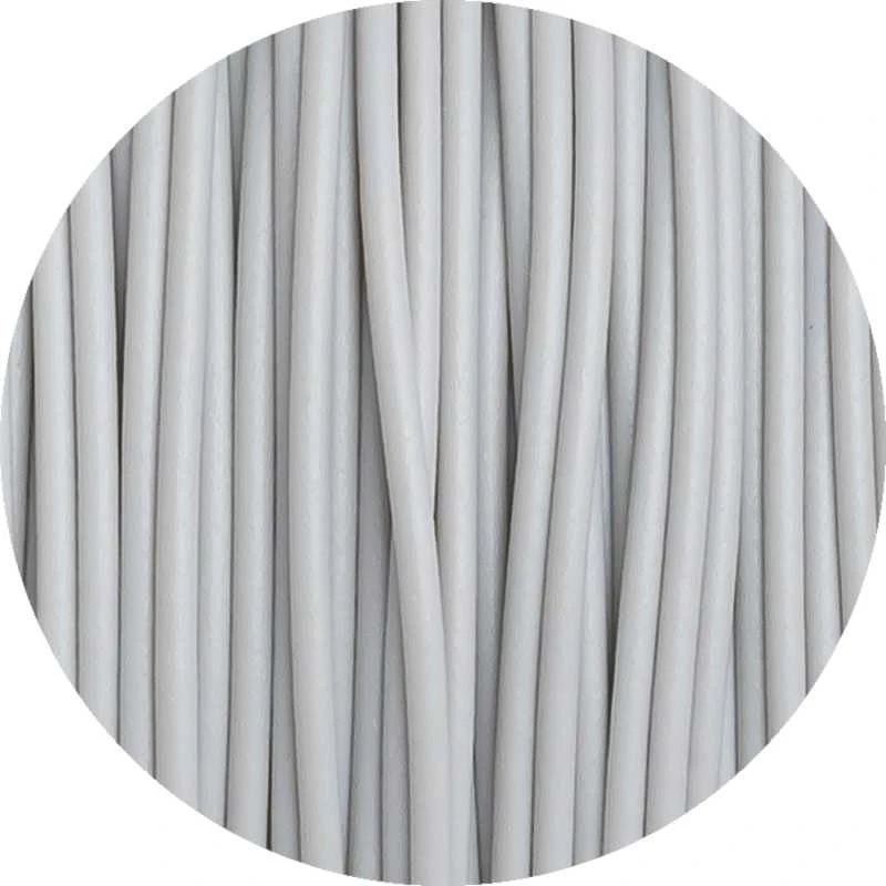 Fiberlogy Matte PET-G pilkas siūlas iš arti