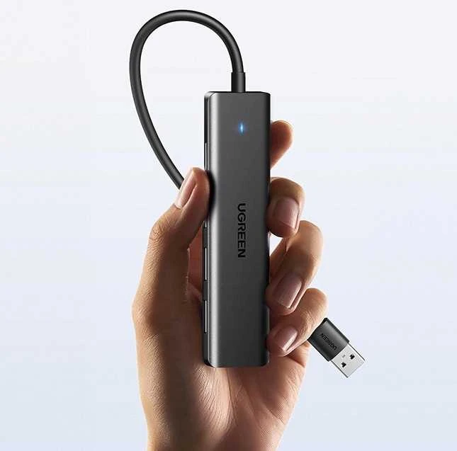 HUB Ugreen CM219 25851 su 4 USB-A 3.0 jungtys and USB-A 3.0 kabelis 15cm - juodos spalvos
