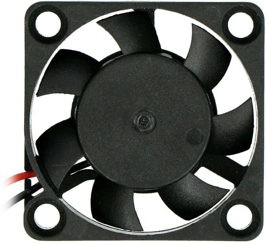 30x30 mm 5V ventiliatorius su septyniomis mentėmis