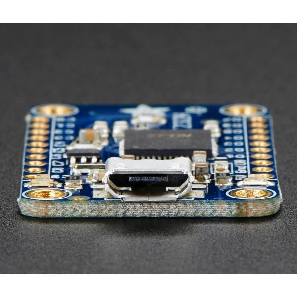 FT232H keitiklis su micro-USB jungties stambiu planu
