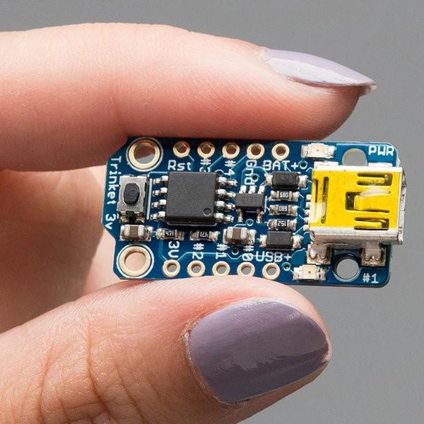 Oem Adafruit Trinket - Mikrovaldiklis 5V