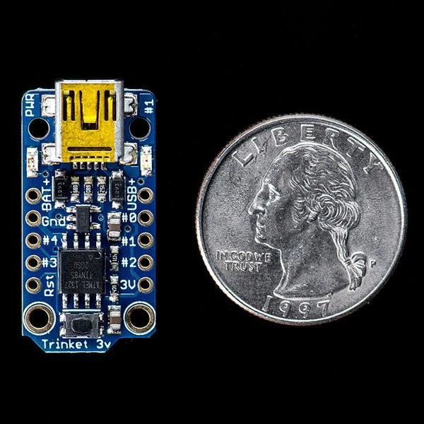 Adafruit Trinket mikrovaldiklis su USB jungtimi
