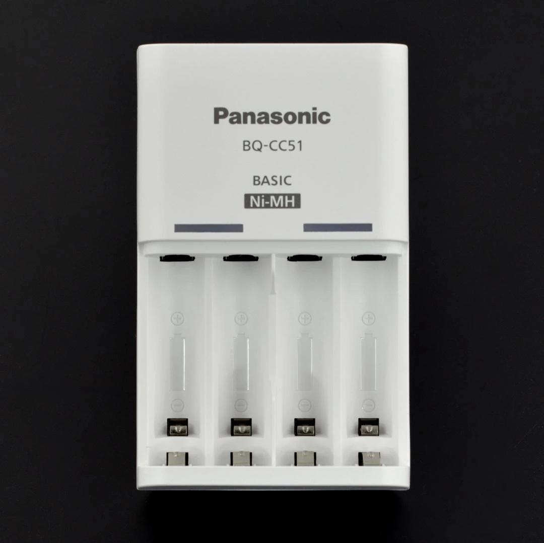 „Panasonic“ | „eneloop“ bazinis akumuliatorių įkroviklis | 2 arba 4 AA/AAA baterijos