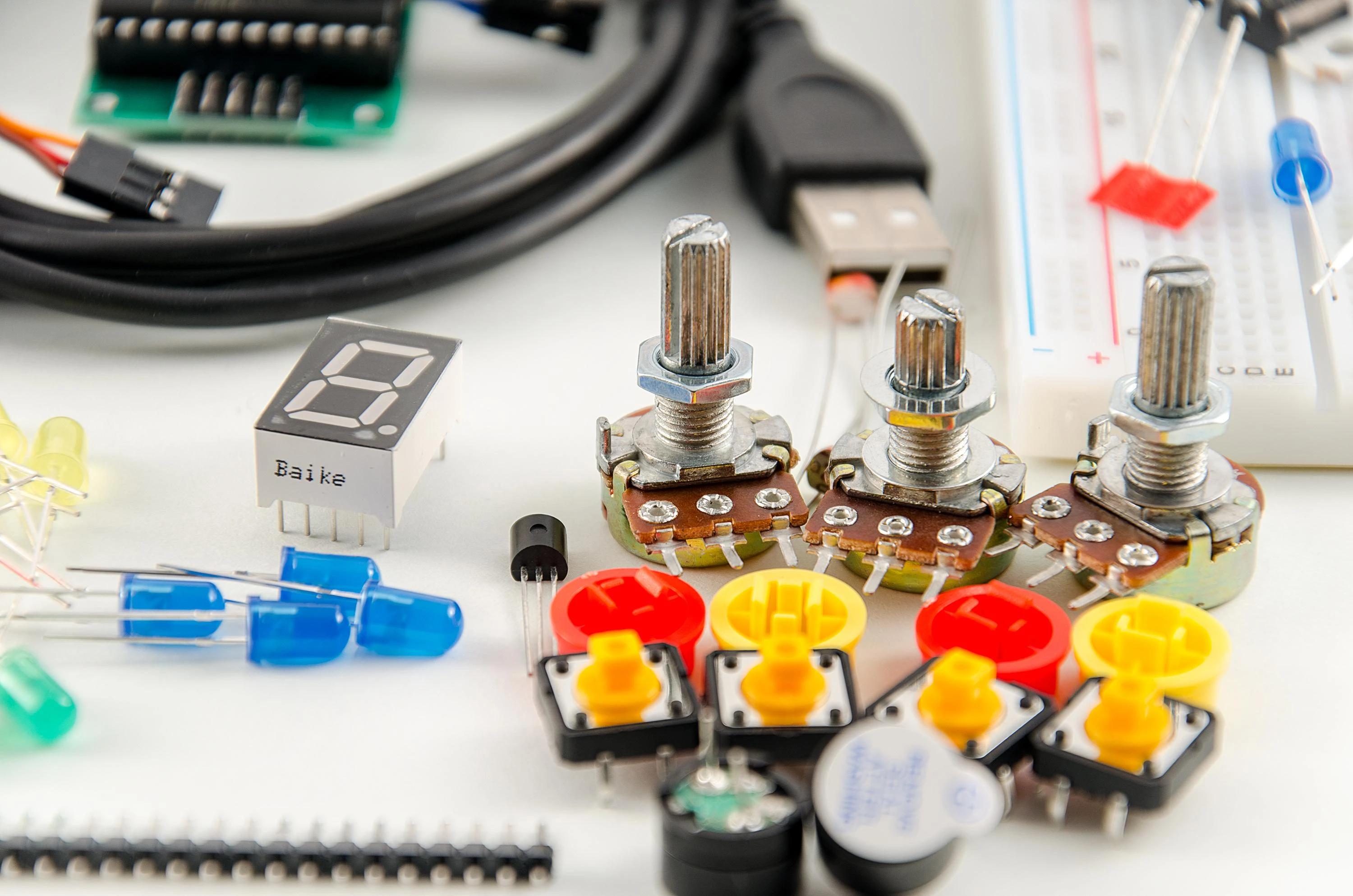 Anodas Electronics Mokomasis Elektronikos Rinkinys - Išmaniosios Grandinės su ARDUINO
