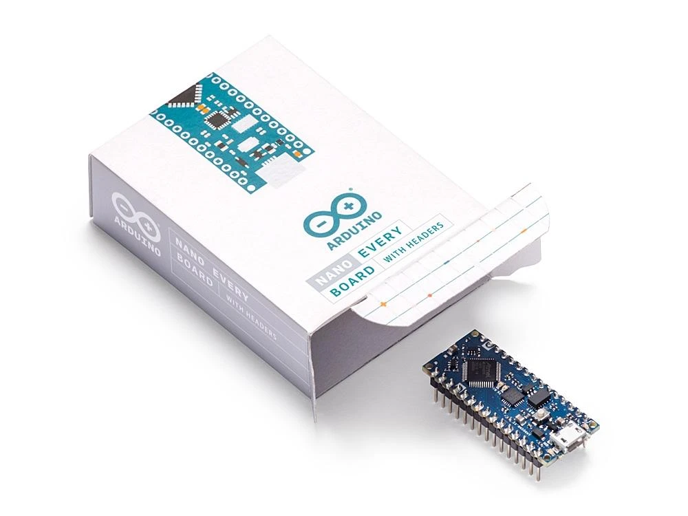 Arduino Nano Every su jungtimis