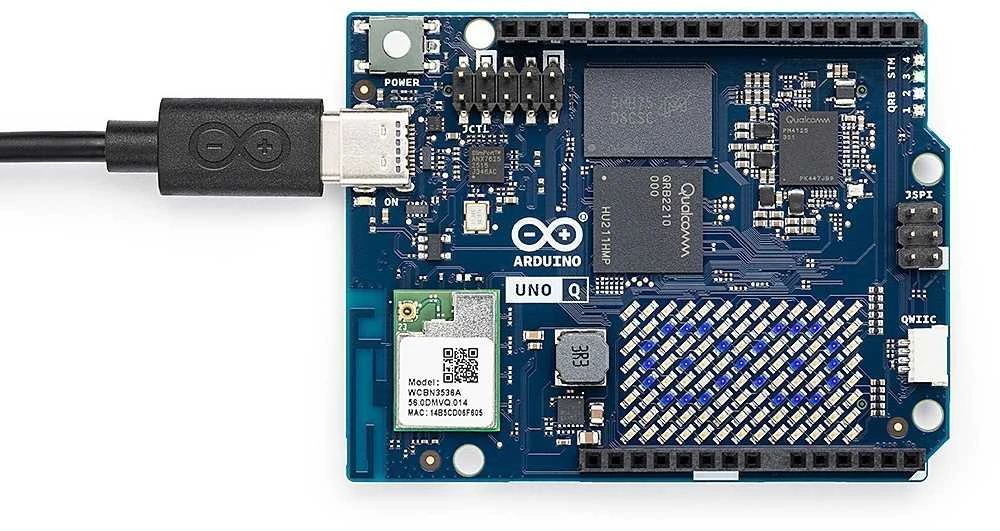 Arduino UNO Q 4GB
