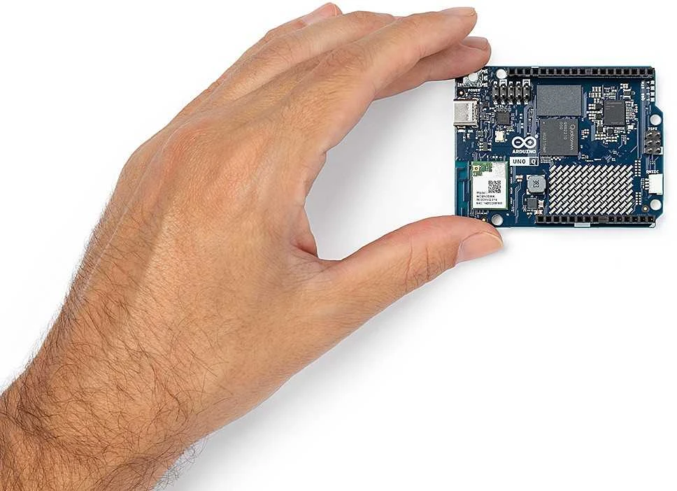 Arduino UNO Q 4GB
