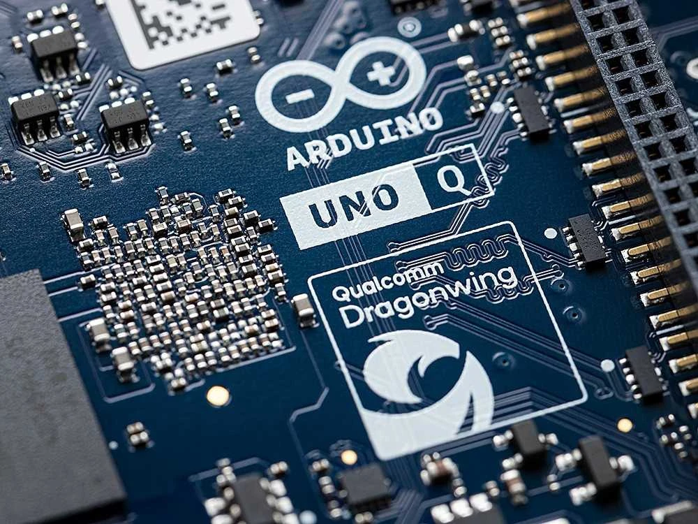 Arduino UNO Q 4GB