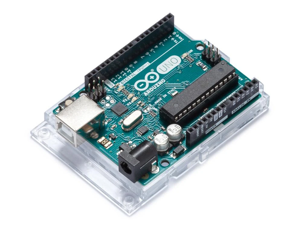 Arduino Uno R3 su laidų apsauginiu dėklu