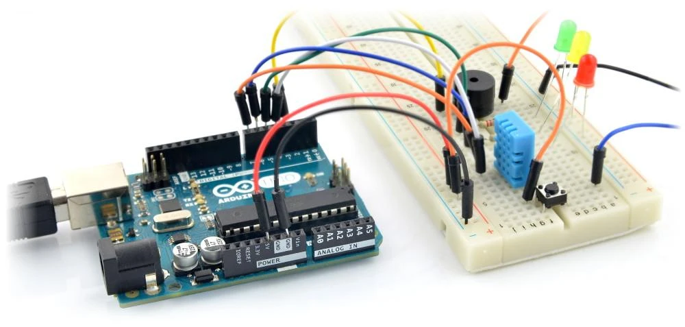 Arduino Uno rinkinys su maketavimo plokšte ir komponentais