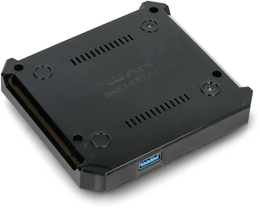 Argon40 Argon One M.2 NVMe išplėtimo plokštė - skirta Raspberry Pi 4B