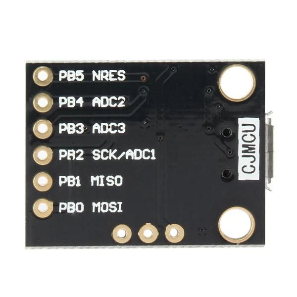 ATTINY85 plokštė su pažymėtais GPIO kontaktais
