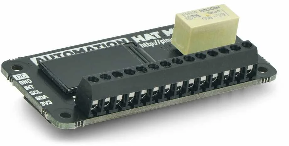 Automation HAT Mini su gnybtų jungtimi ir rele