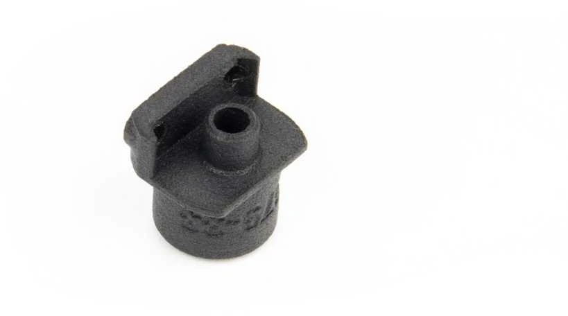 BondTech DDX v3 juoda adapterio detalė