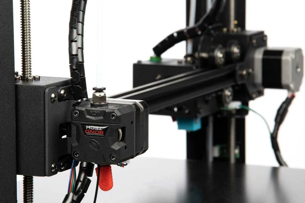 Bondtech LGX ekstruderis ant 3D spausdintuvo