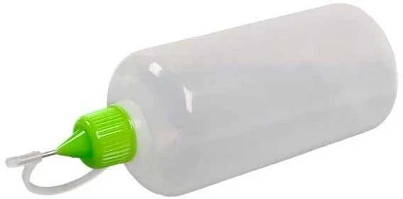Buteliukas su PE adata - 30 ml - aplikatorius - skysčiams dozuoti