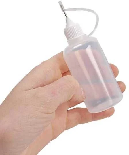Buteliukas su PE adata - 30 ml - aplikatorius - skysčiams dozuoti